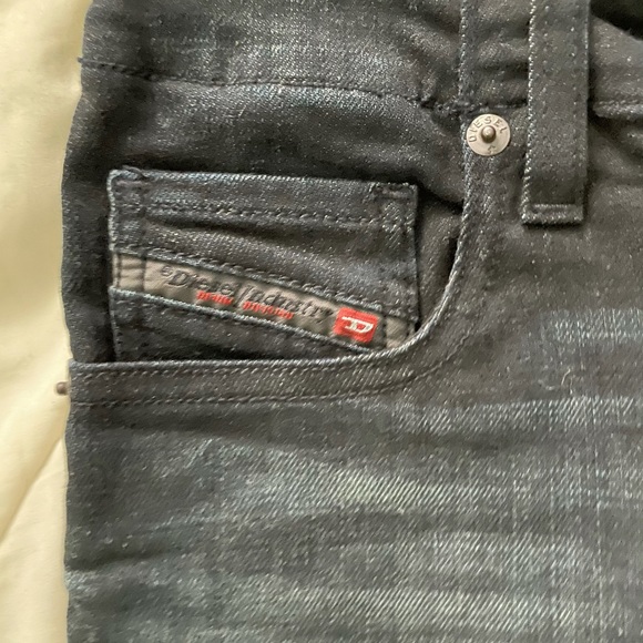 Jeans - Picture 2 of 3